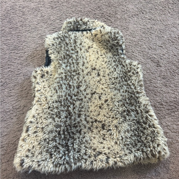 2 FOR $20 CATHERINE MALANDRINO Leopard Print Faux Fur Vest Girls M Women S $70 - Picture 7 of 9